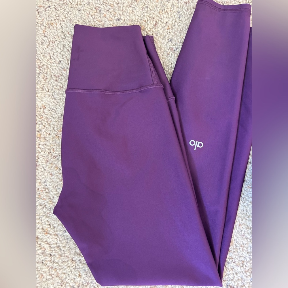 Alo Yoga Airlift high waist 7/8 ankle legging in dark plum size Small xs
